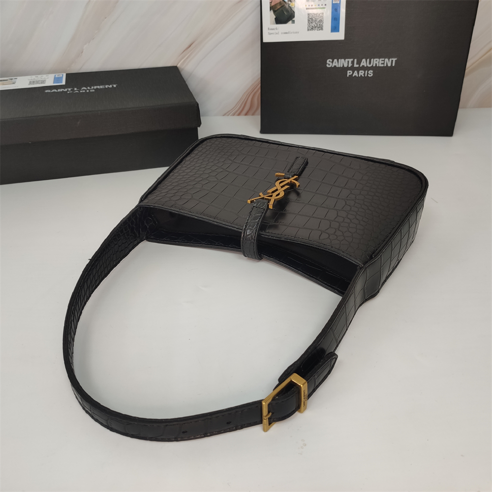 Replica Saint Laurent Cassandra  Le 5 à 7 Hobo Bag