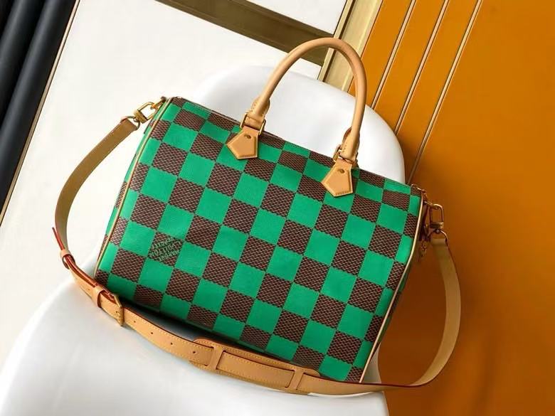LV Speedy 18 Bandoulière bag