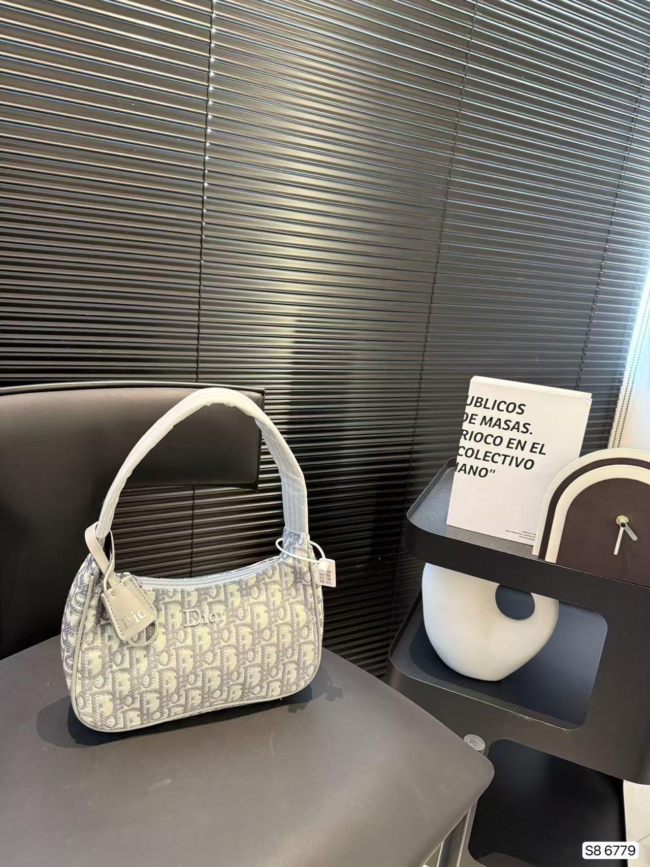 DIOR underarm American vintage bag