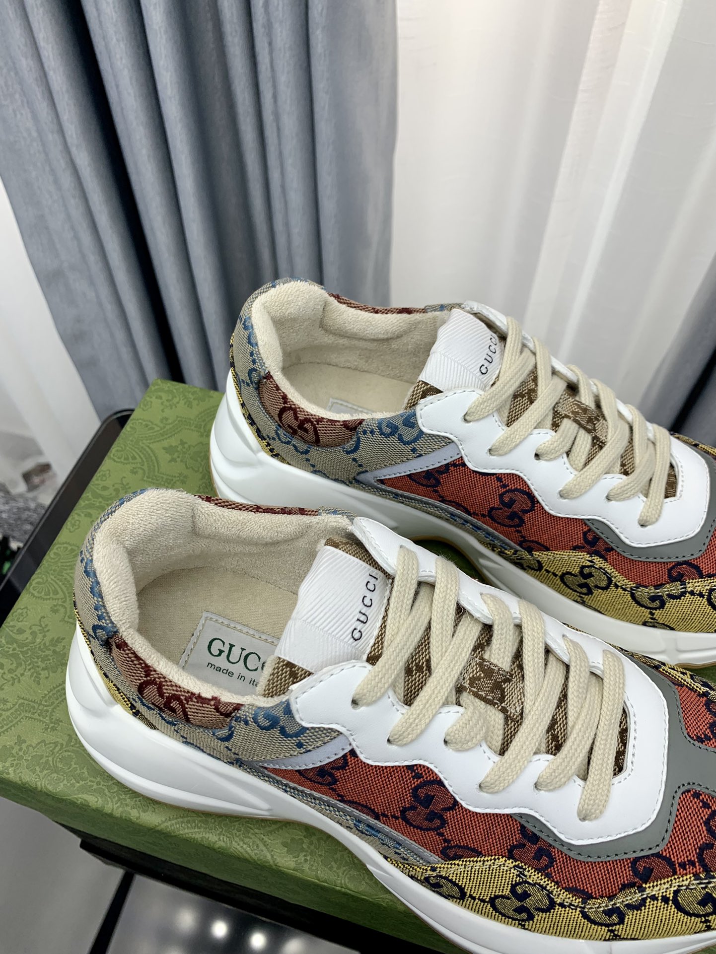 Gucci sneakers