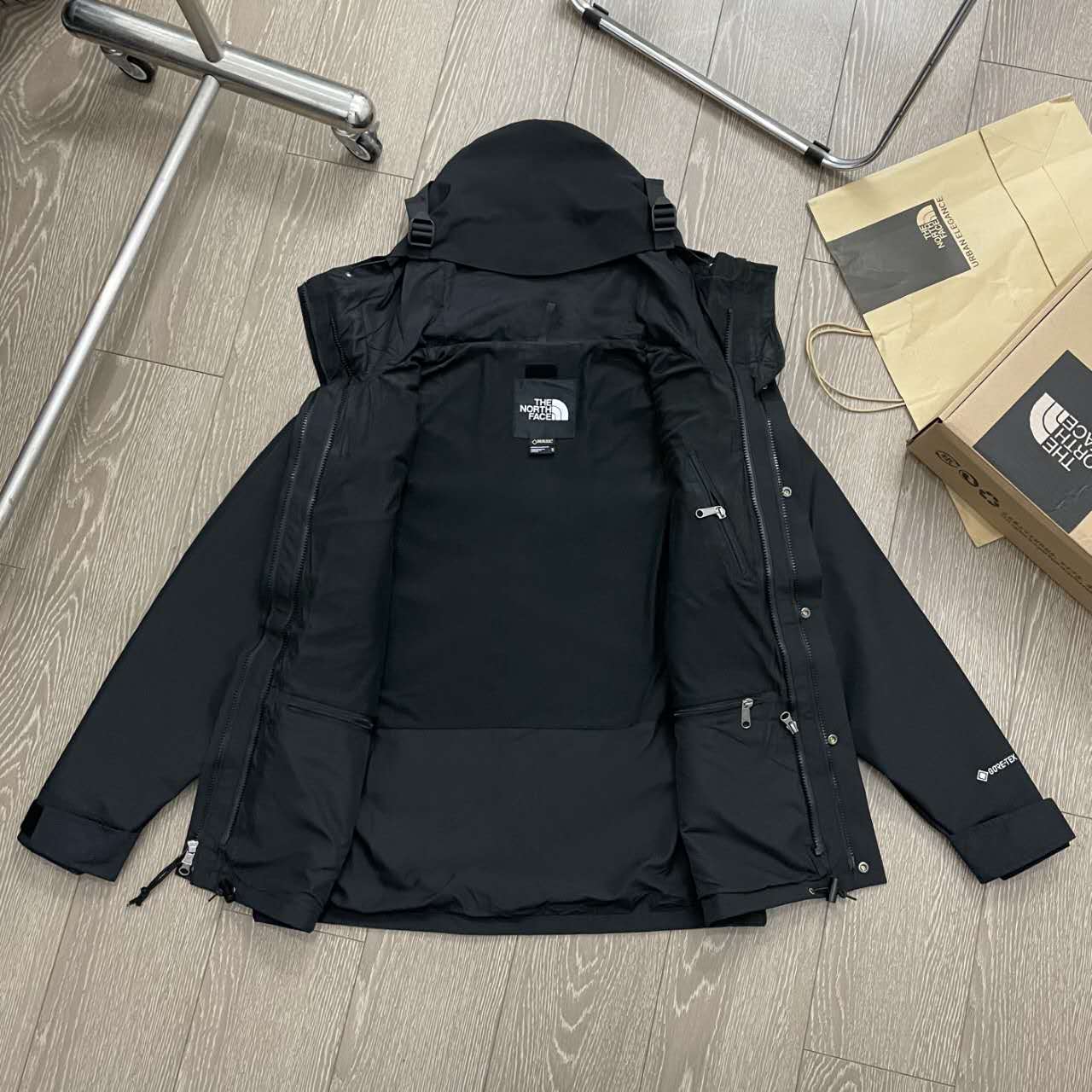 The North Face 1990 submachine jacket unisex