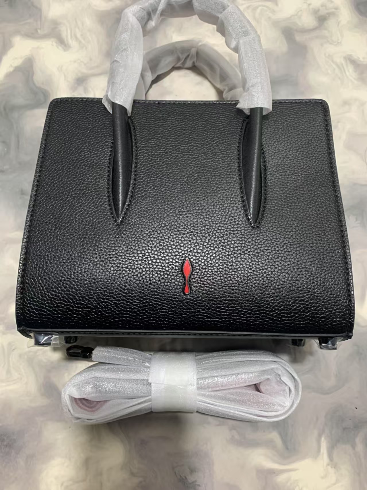 Top version chain shoulder bag