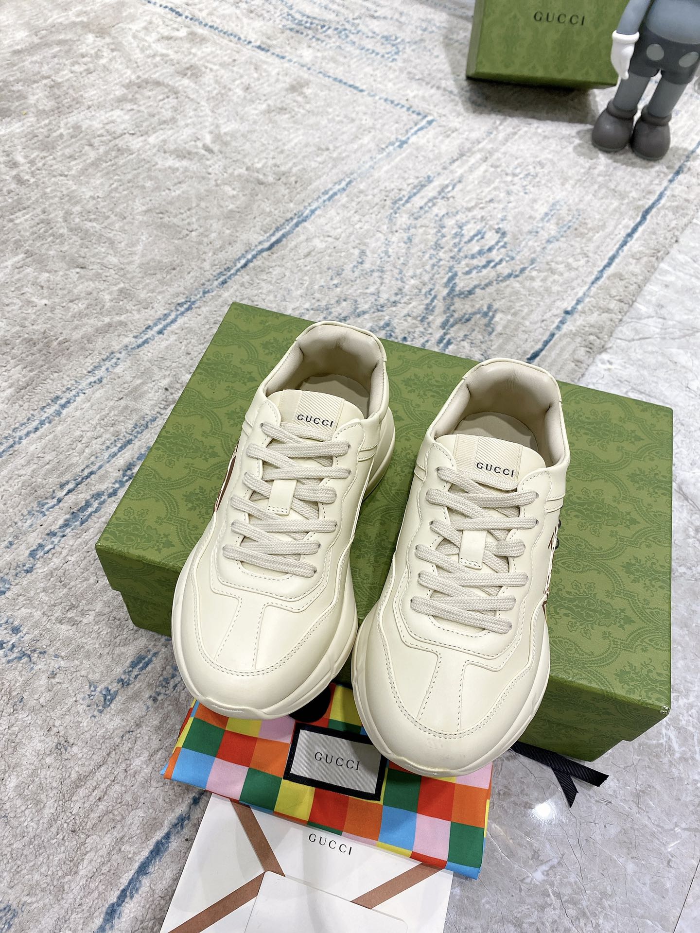 Gucci sneakers