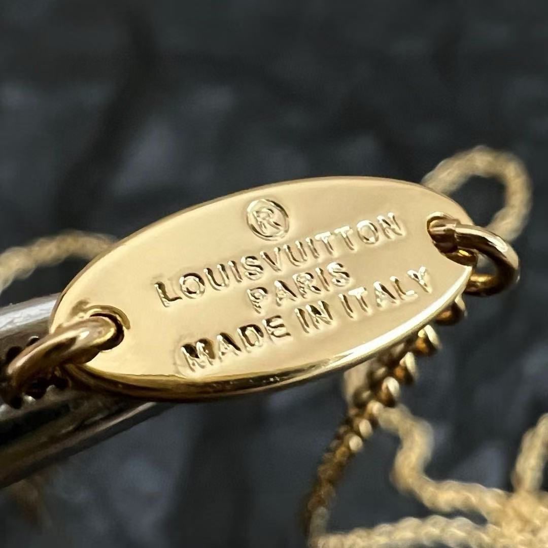 LV long pendant necklace