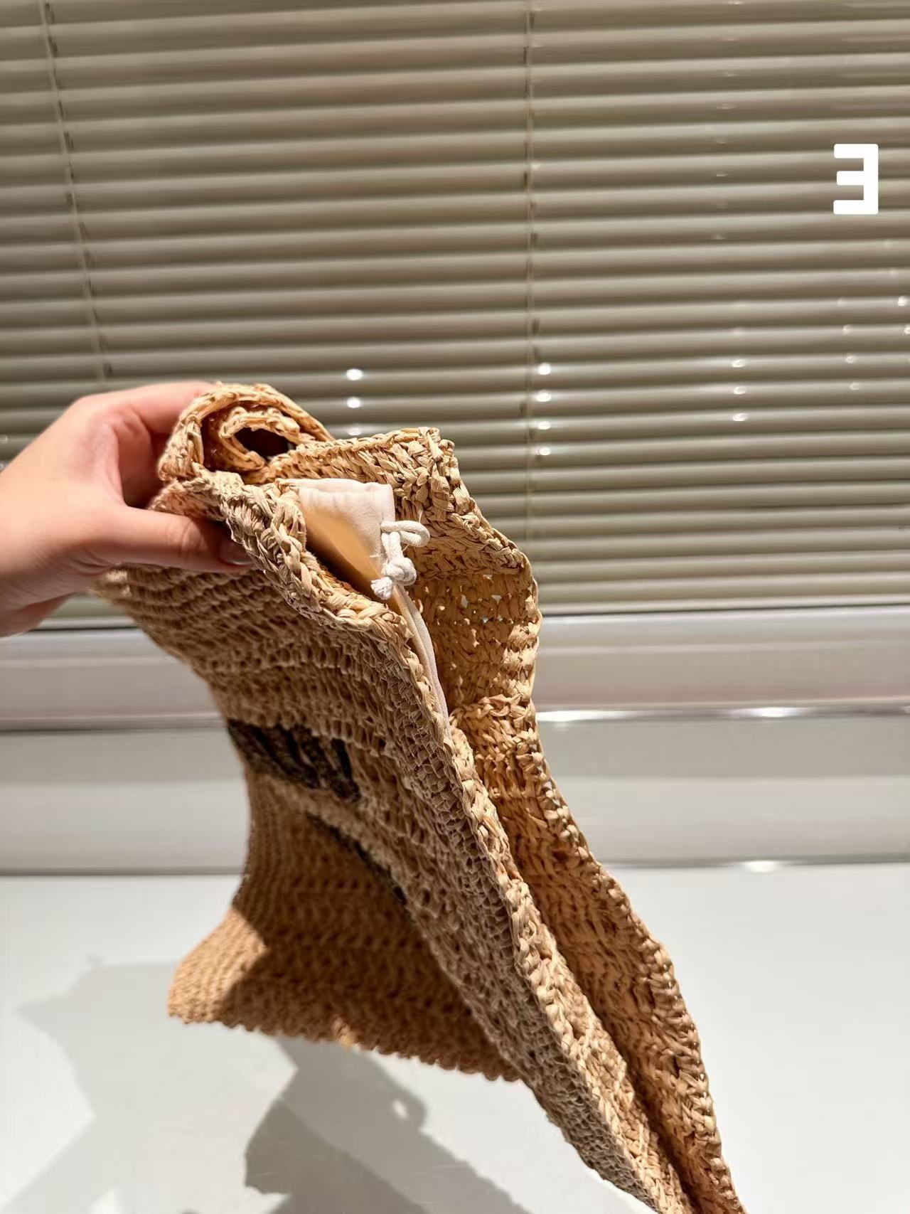 Miumiu 2-in-1 straw bag