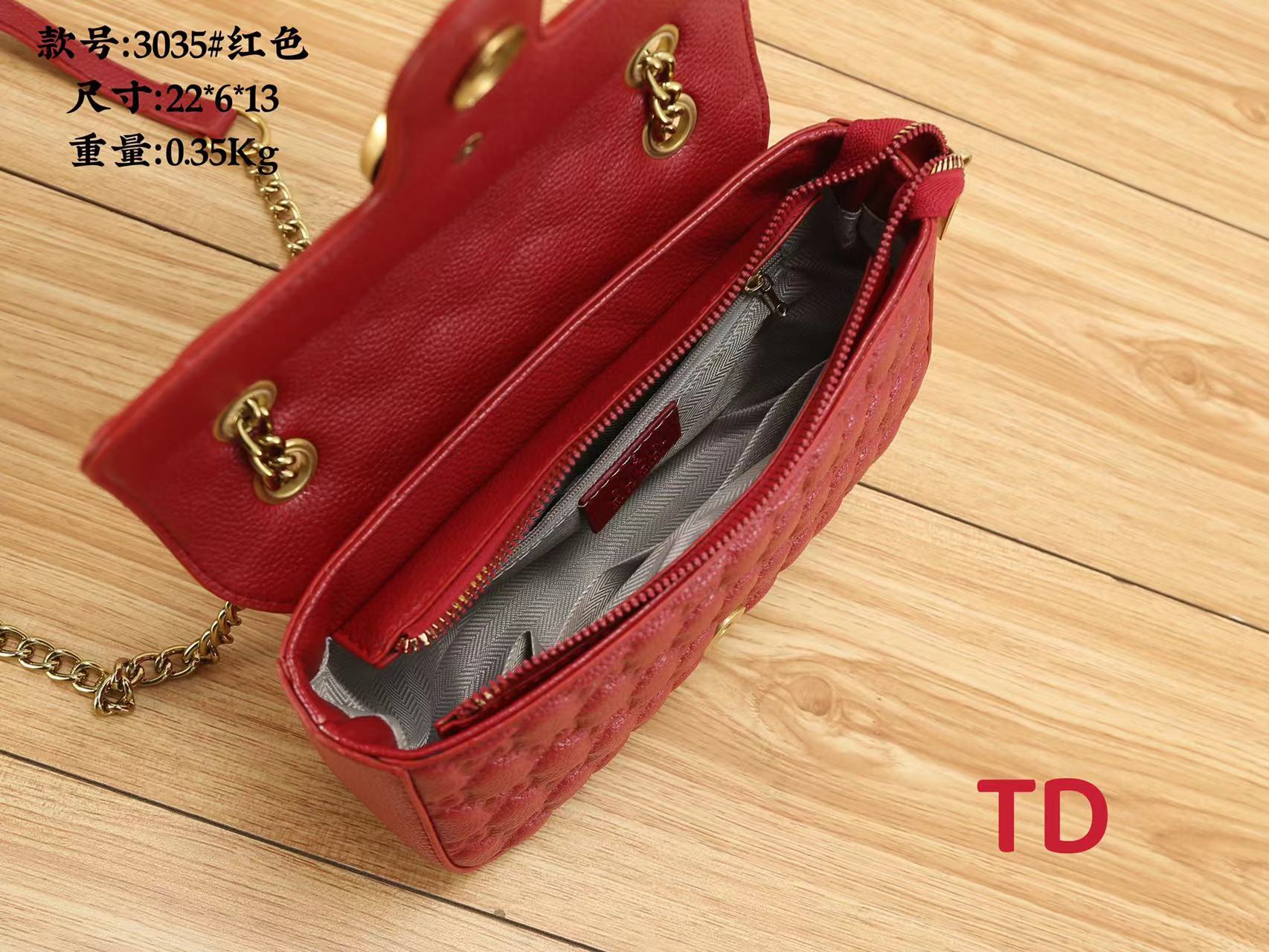 Gucci embossed bag replica