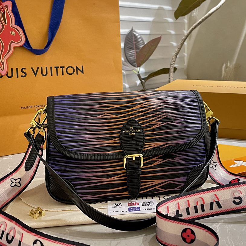 LV shoulder Baguette bag