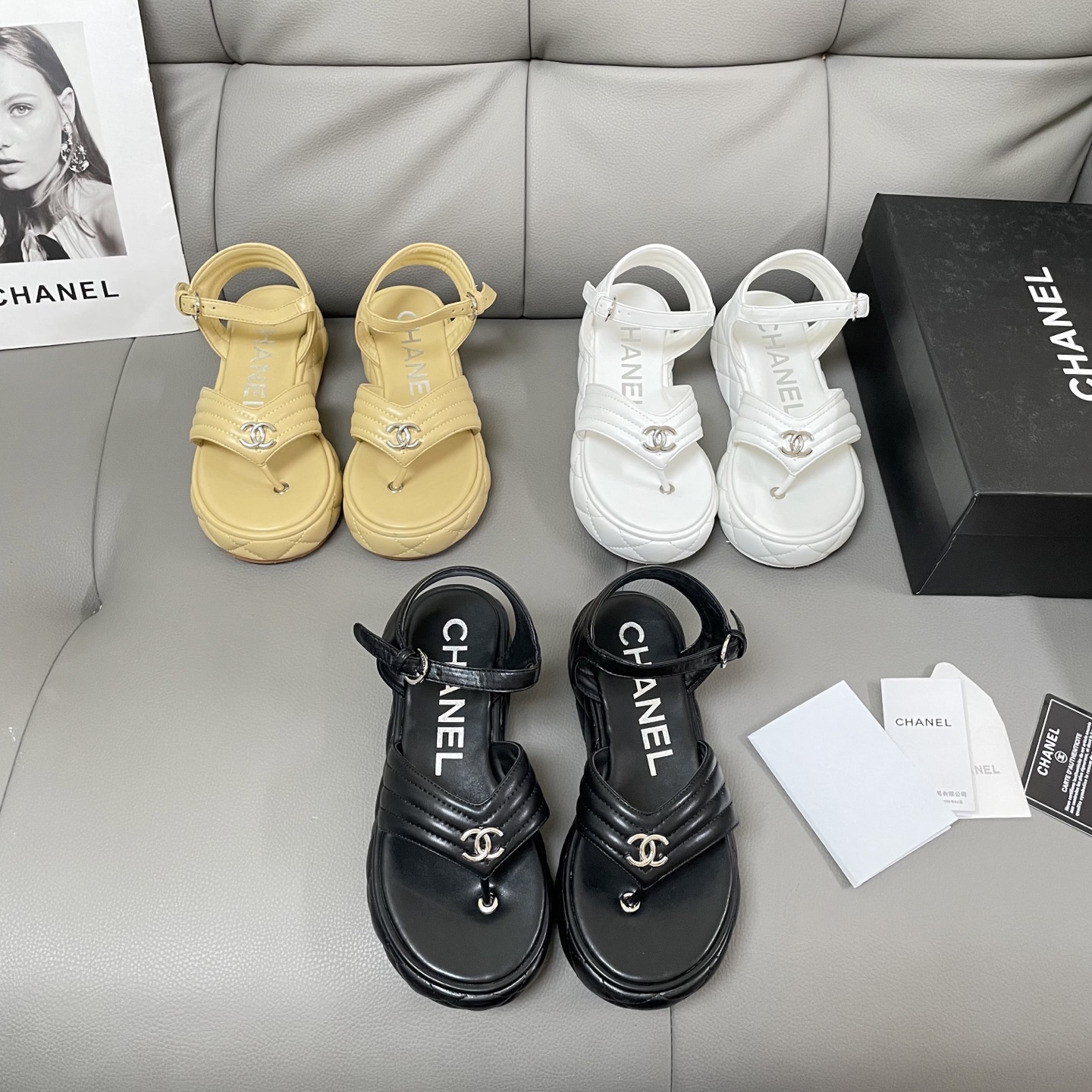 Chanel 25SS C buckle thick-soled flip-flops