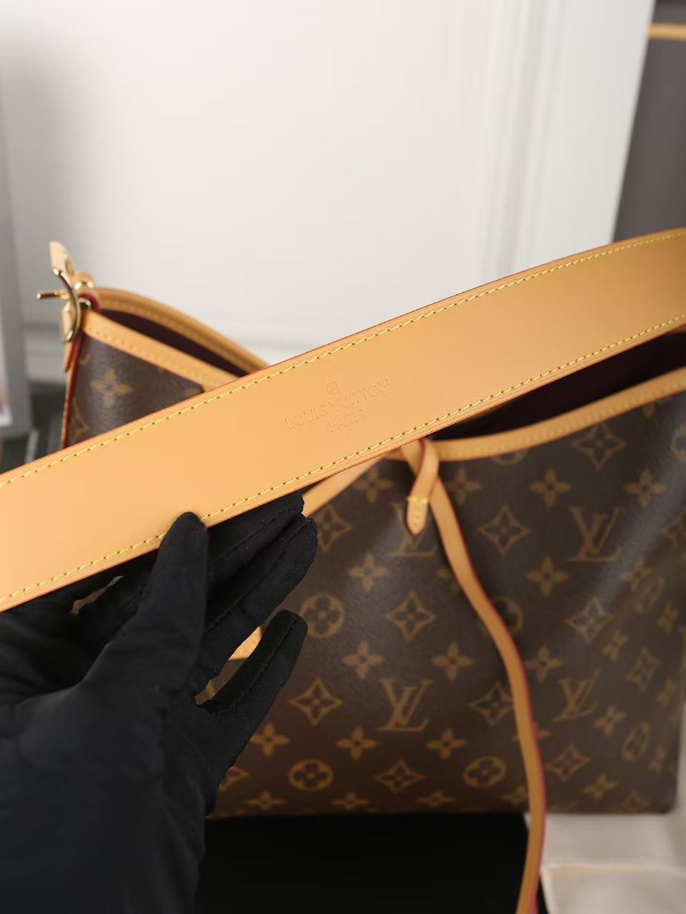 LV Carryall shopping Handbag shoulder carrier bag