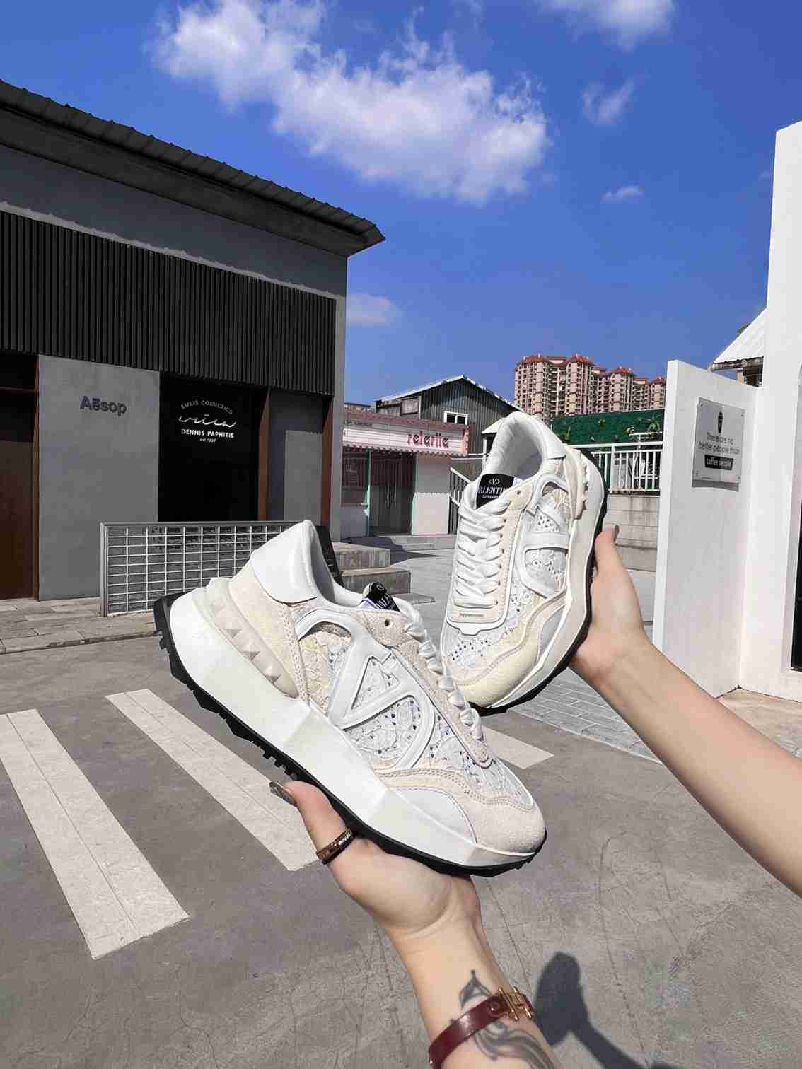 Top Quality Valentino Garvani Sneakers