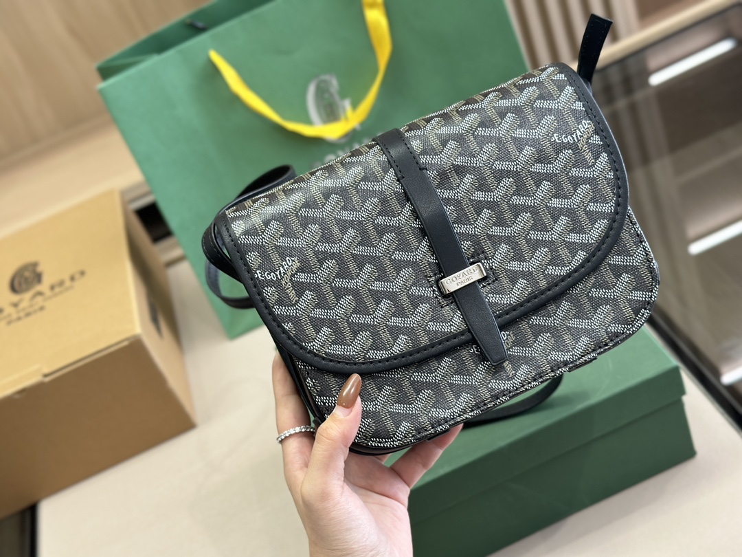 Goyard saddle bag