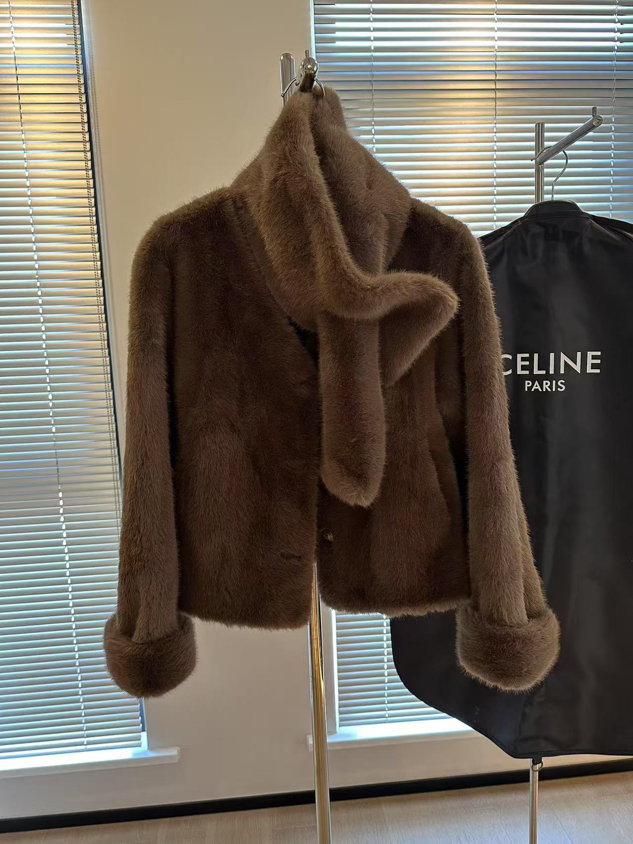 Celine neck fur