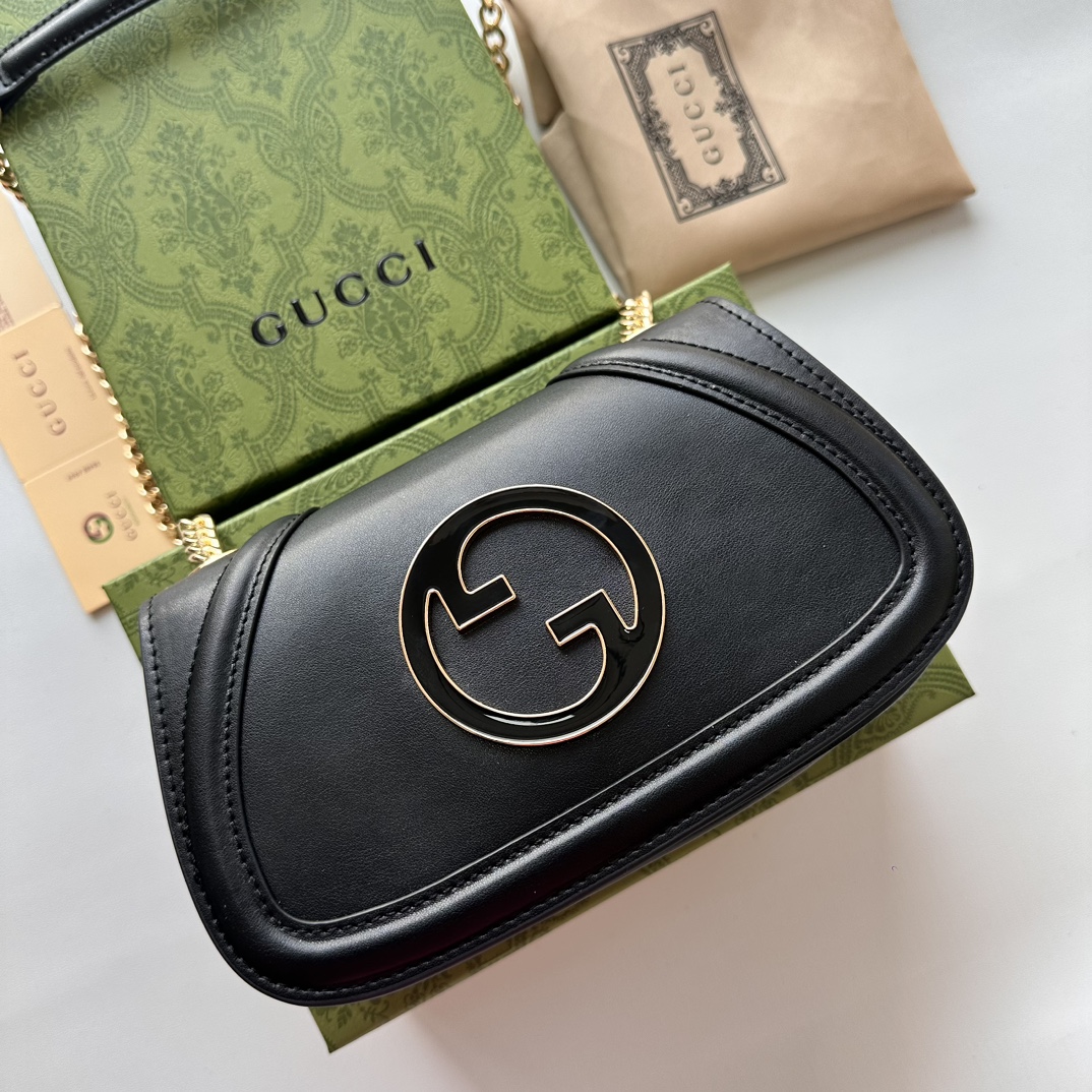 Gucci chain crossbody shoulder bag