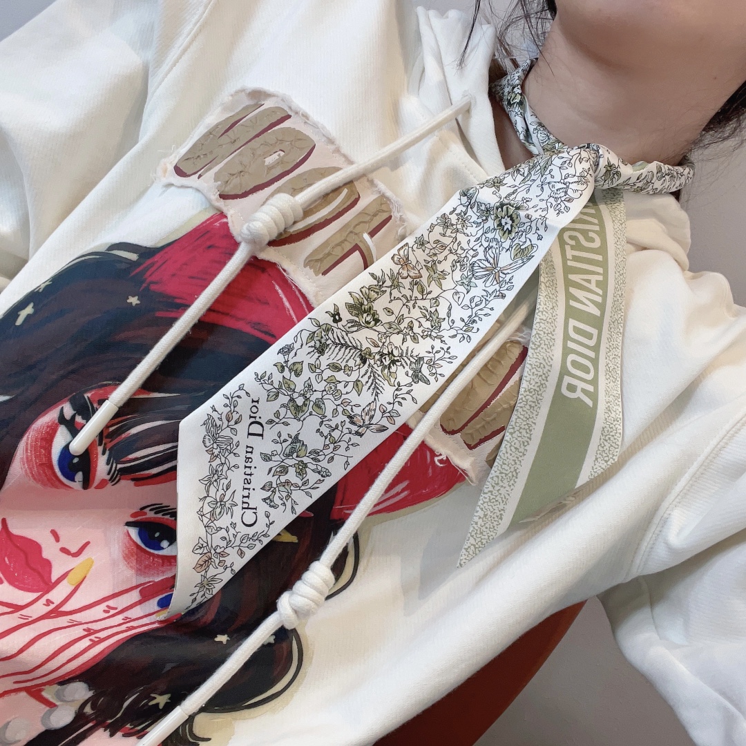 Replica Dior Fashion silk scarf