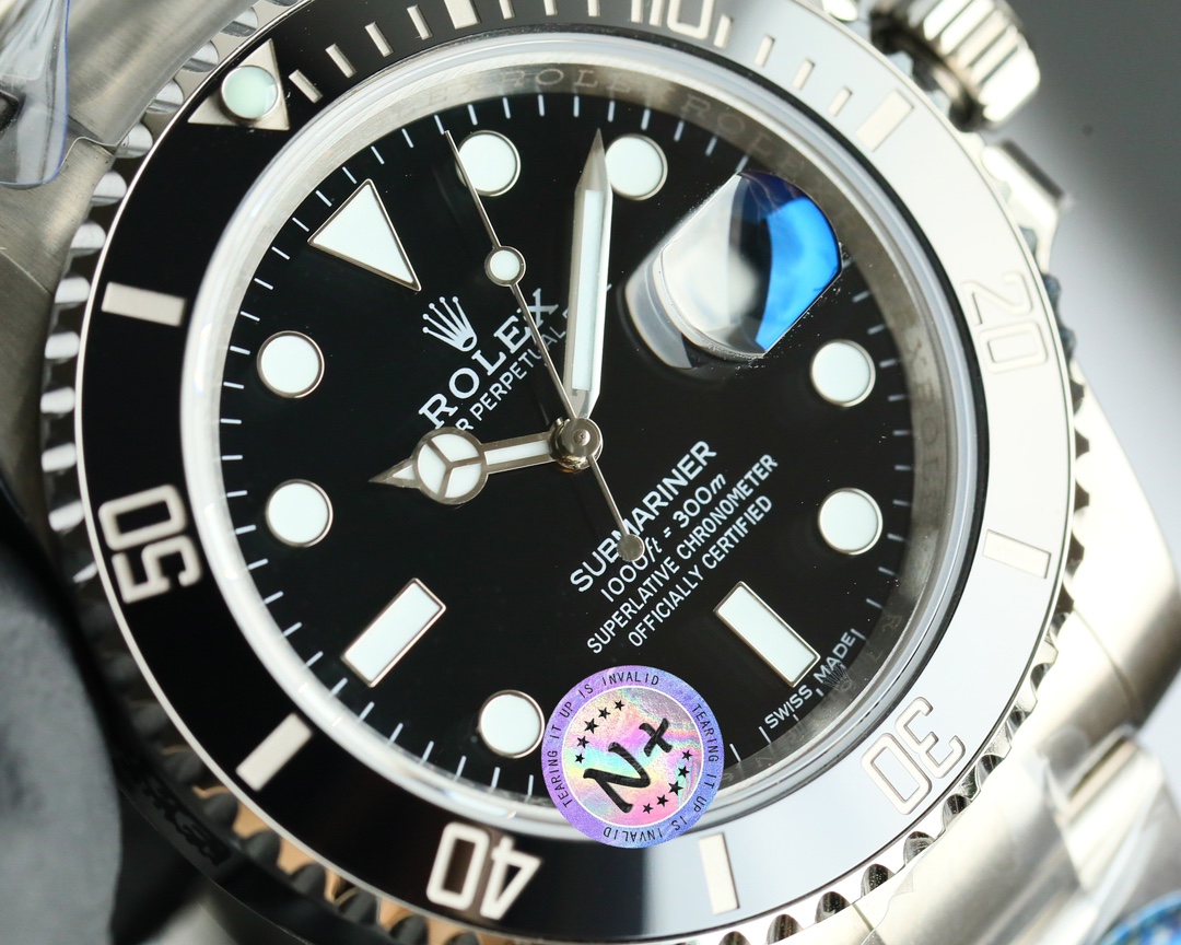 Replica Rolex Submariner Date 40 Dial Yellow Gold Watch