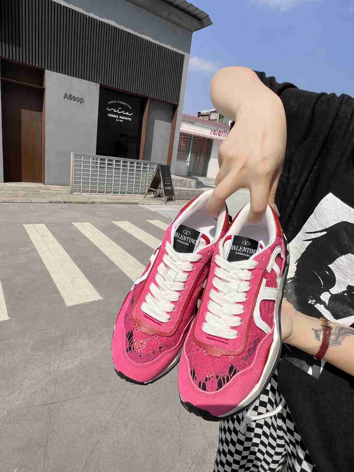 Top Quality Valentino Garvani Sneakers