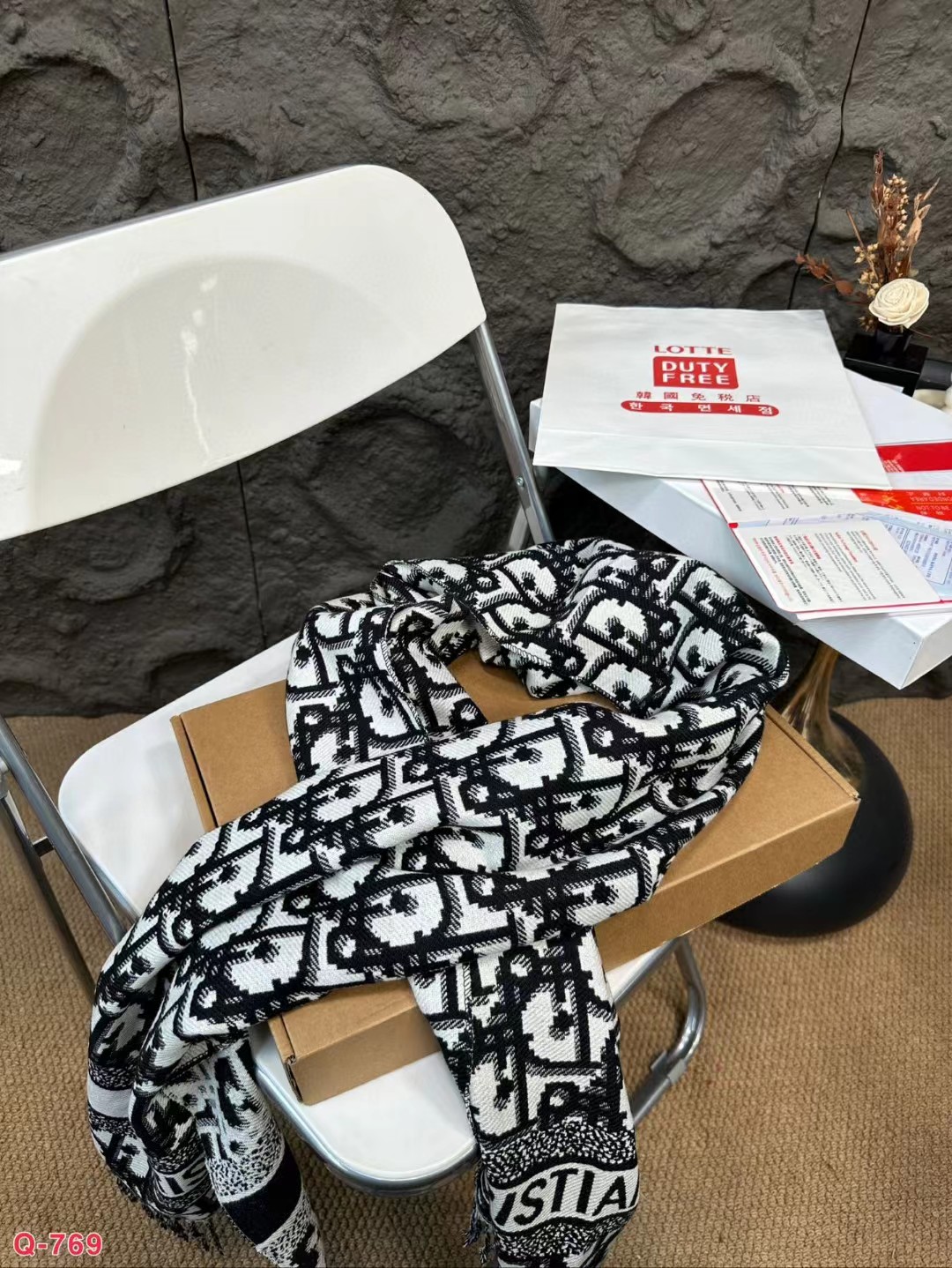 Replica Dior Women Oblique Cashmere Black Scarf