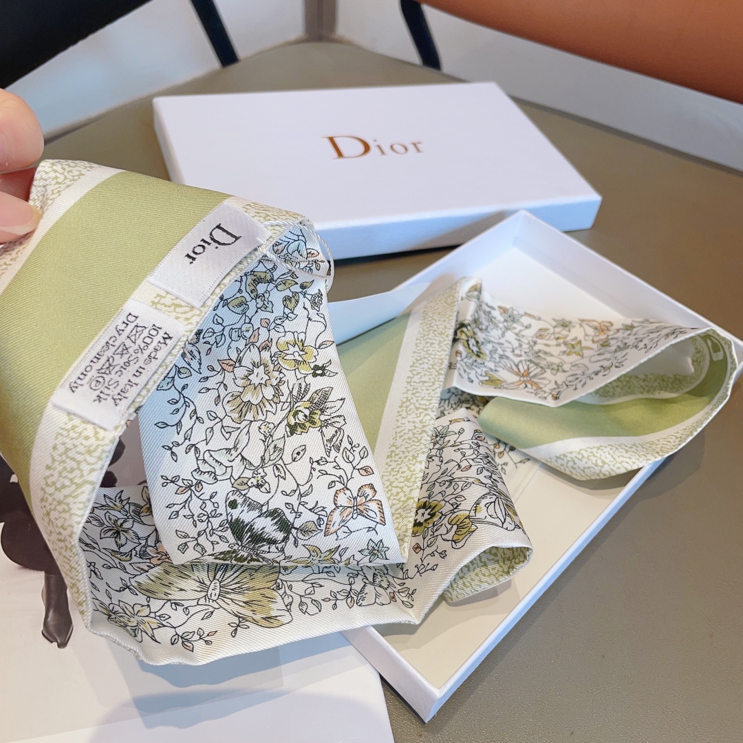 Replica Dior Fashion silk scarf