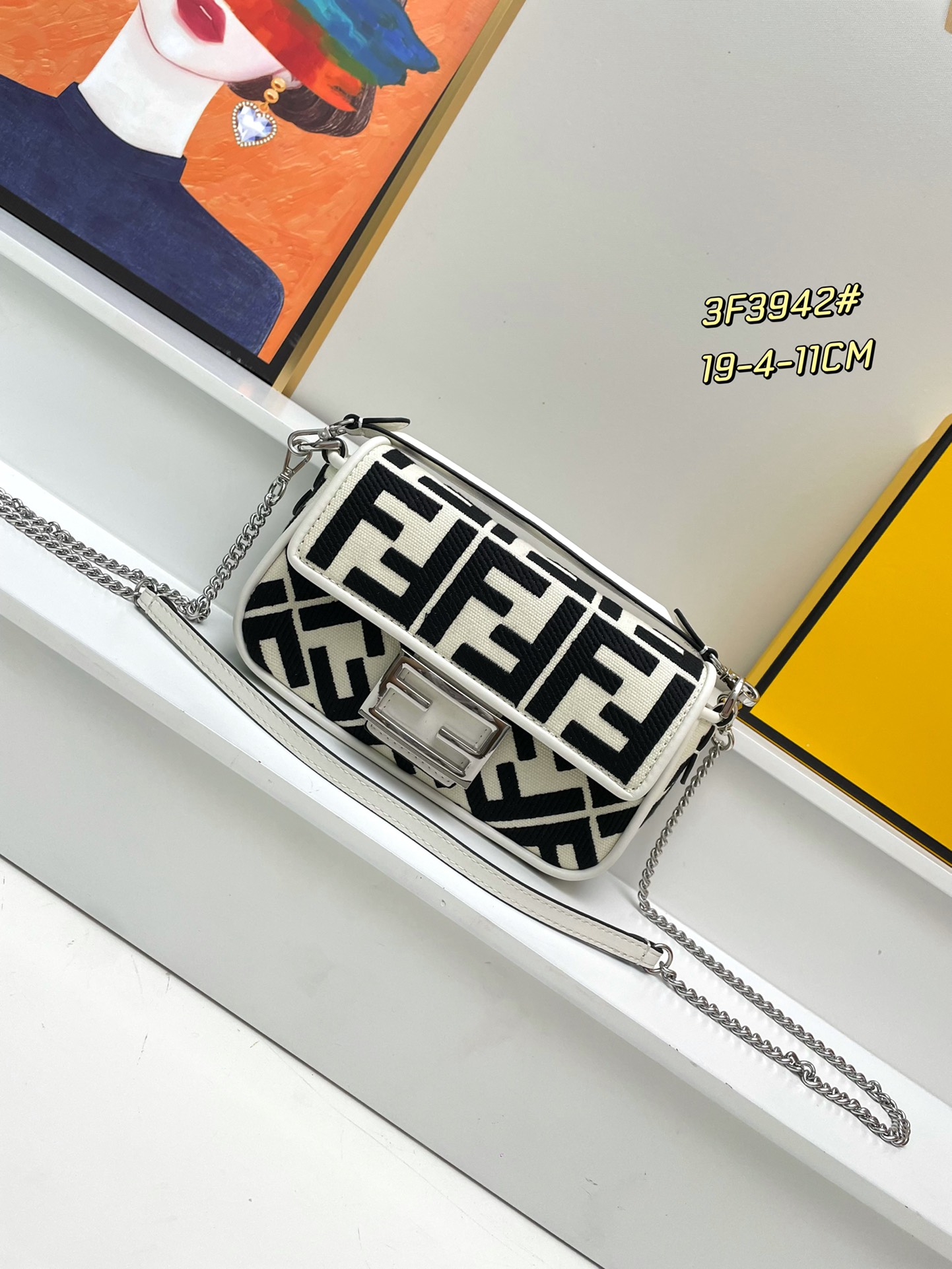 Fendi Embroidery Baguette Bag