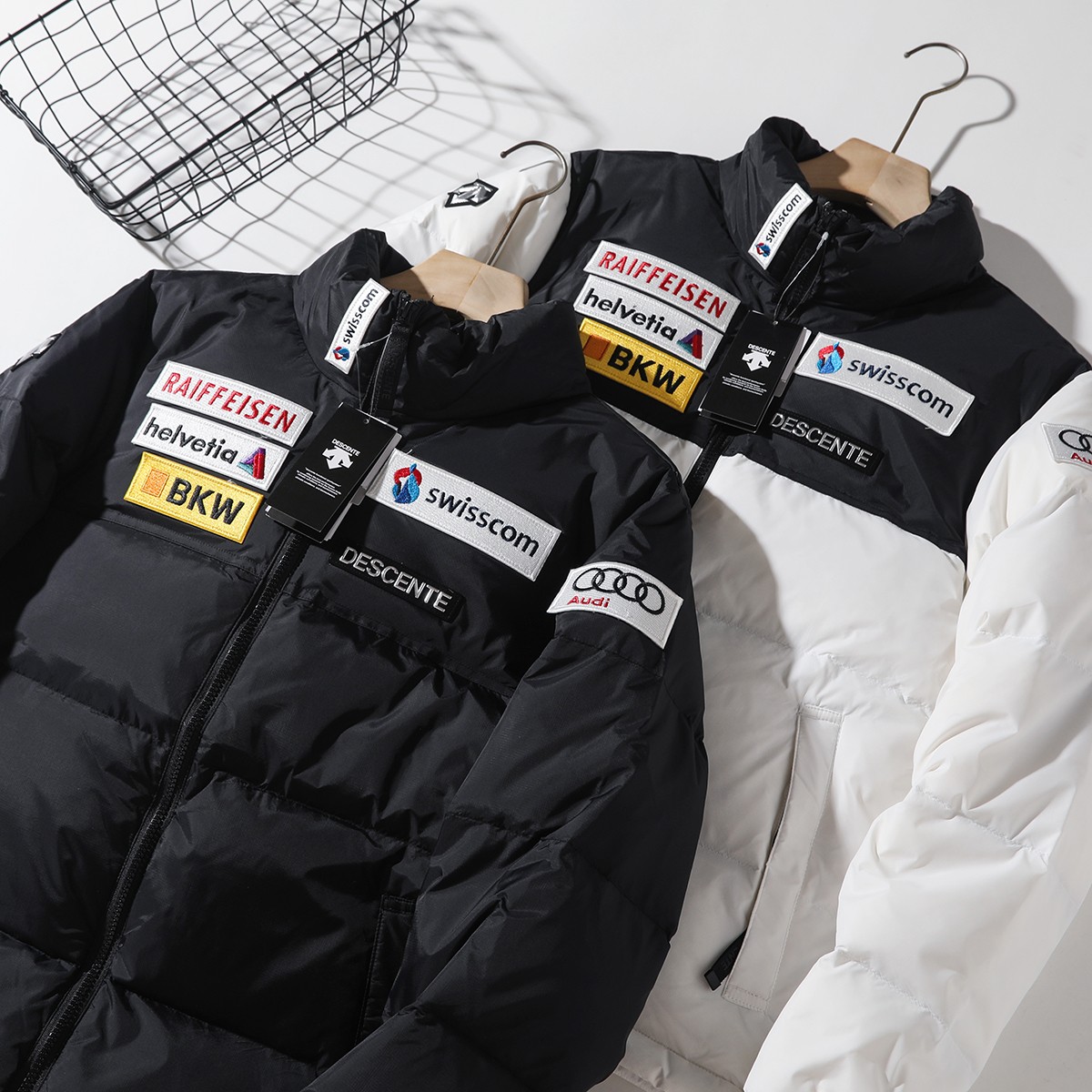 DESCENTE Down jacket