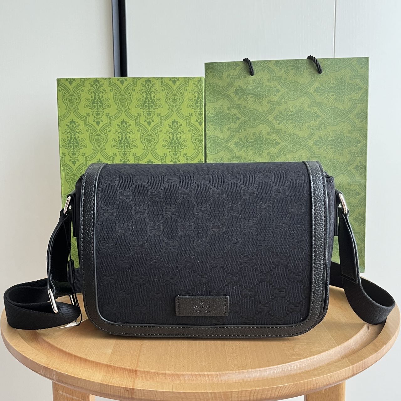 Gucci marmont shoulder crossbody bag