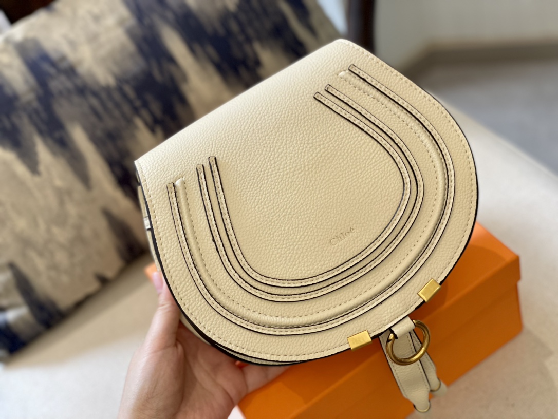 Replica CHLOE'   MARCIE Marcie Small leather shoulder bag with logo engraving