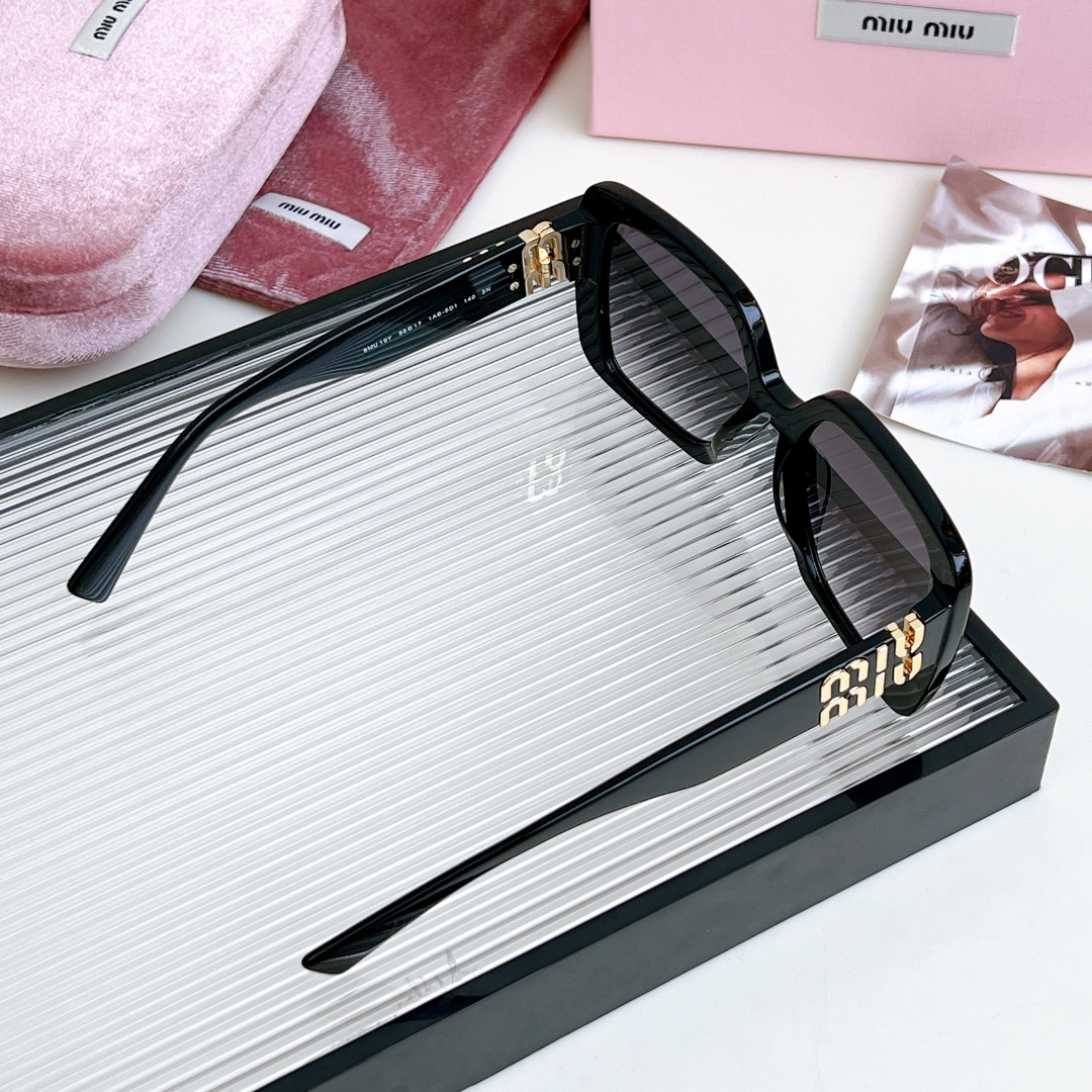 miumiu Sunglasses