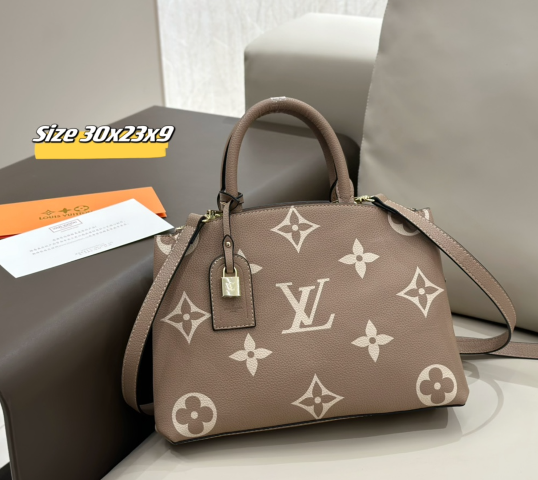 lv Petit Palais  M58913