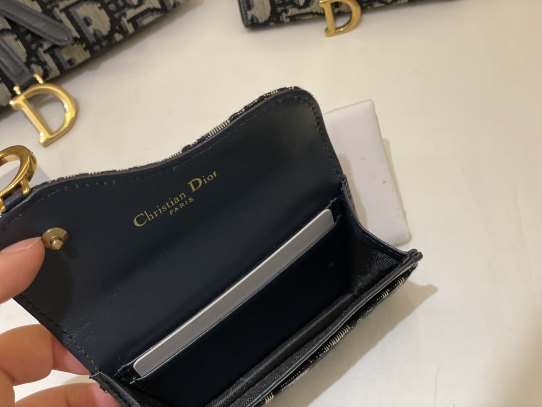 Gucci card holder wallet