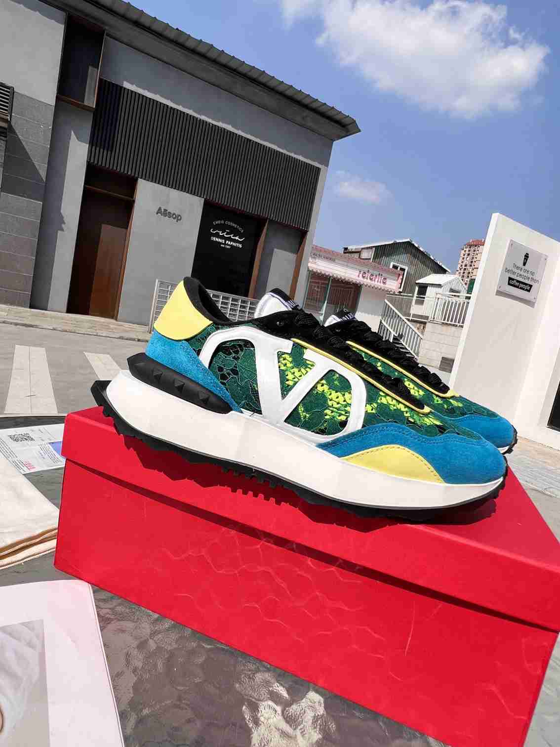 Top Quality Valentino Garvani Sneakers