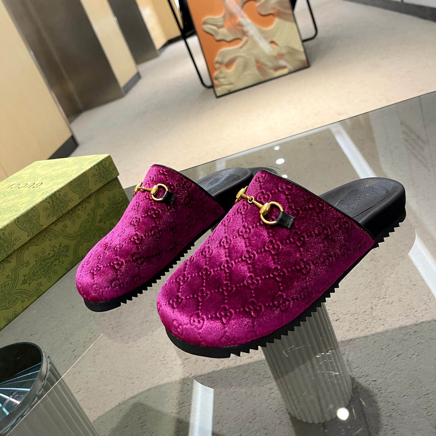 High quality original Gucci slippers unisex