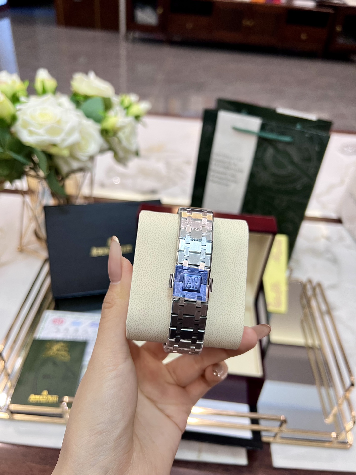 Replica Audemars Piguet Royal Oak Grey