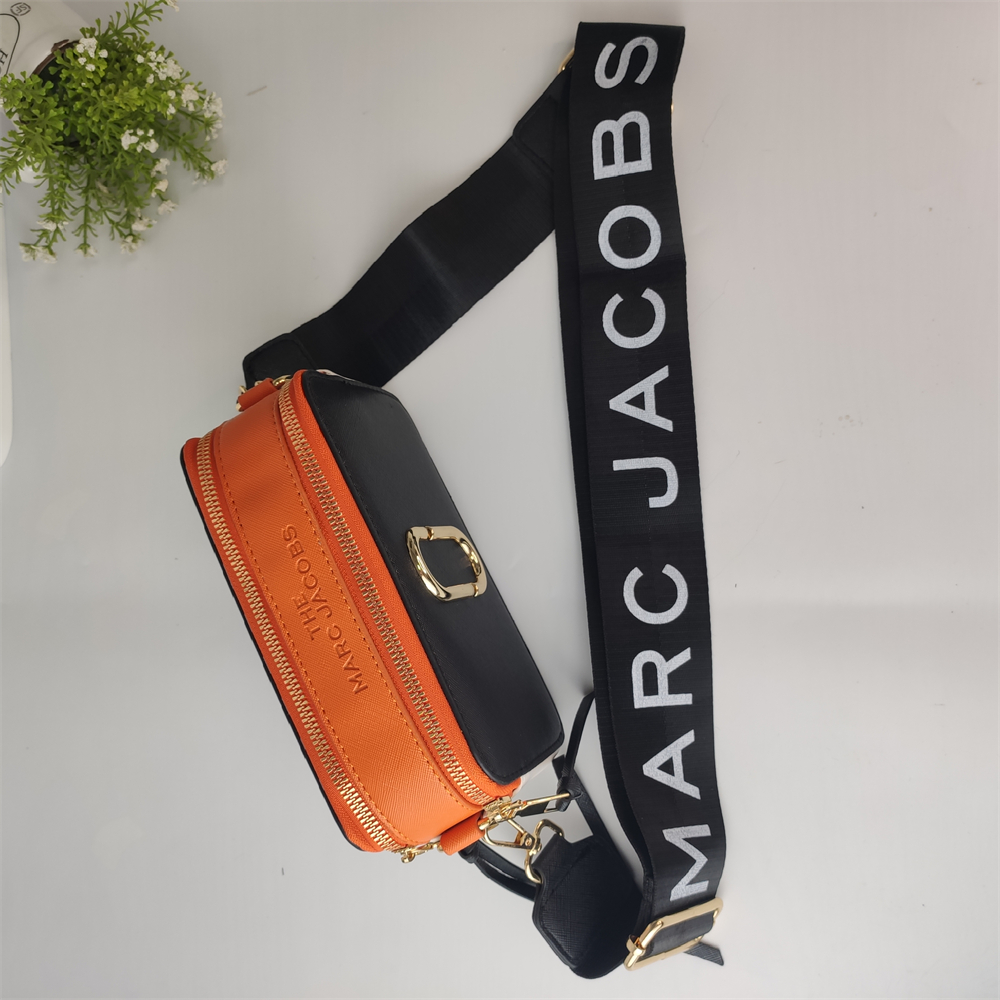 Replica Marc Jacobs Camera Bag 18cm stylish crossbody bag