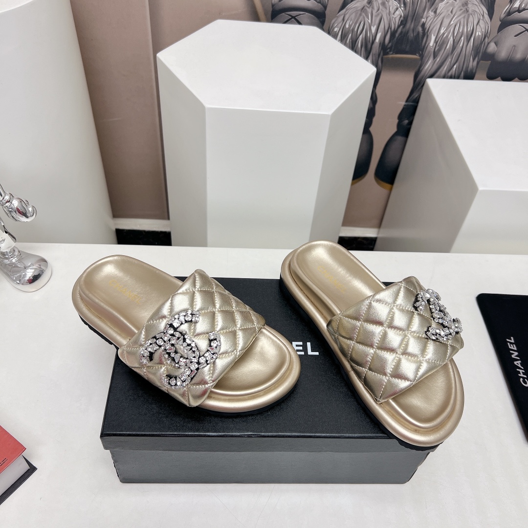 Chanel classic popular beach sandals series