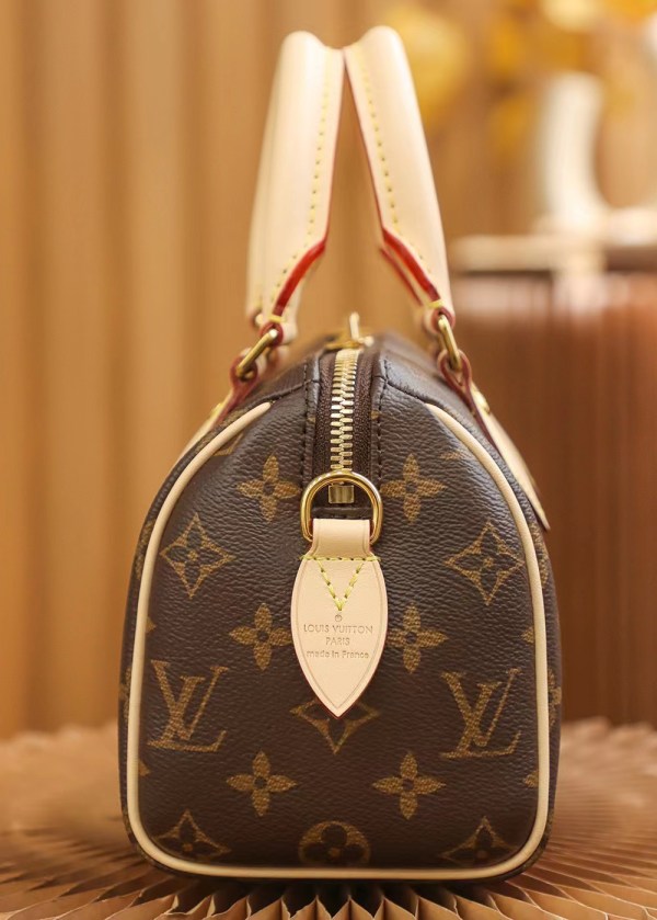Replica Louis Vuitton Speedy Bandoulière Handbag