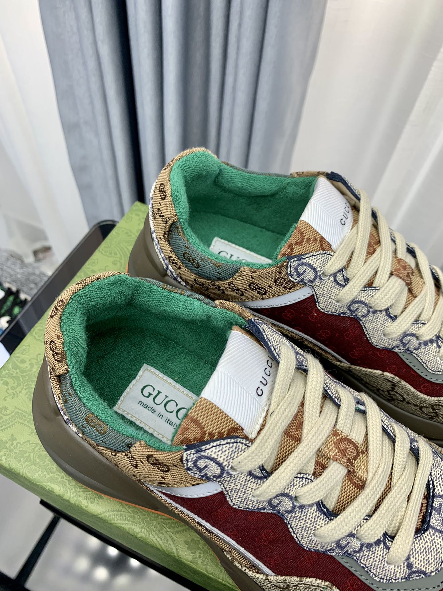 Gucci sneakers