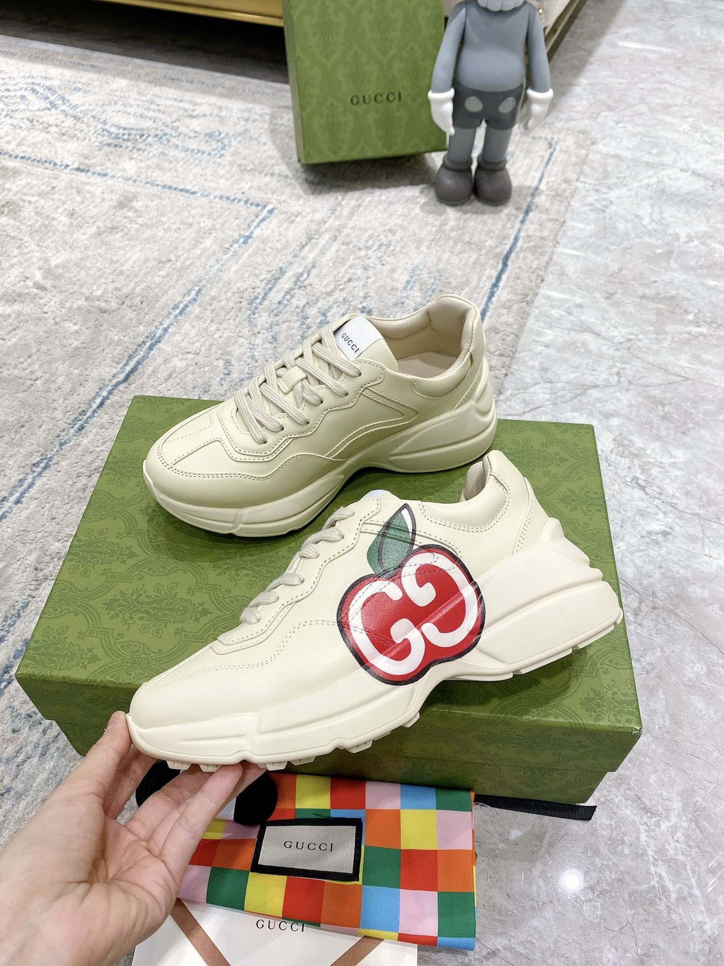 Gucci sneakers
