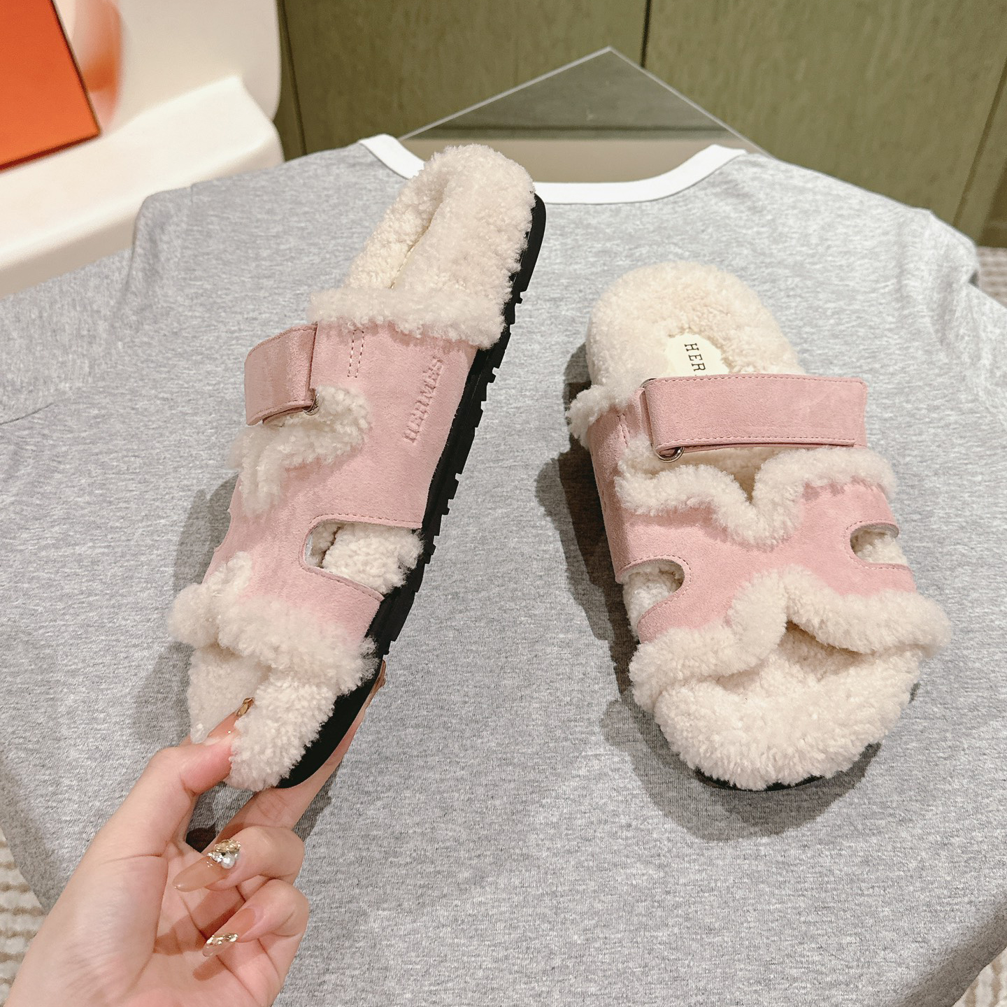 Hermes oran Lamb wool flat bottomed slippers