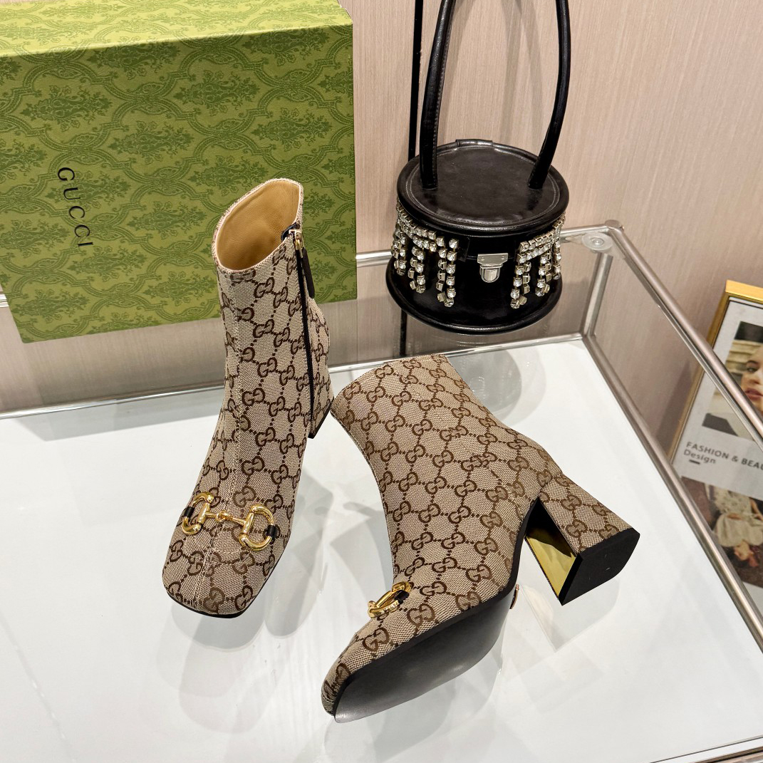 Gucci High heel boots
