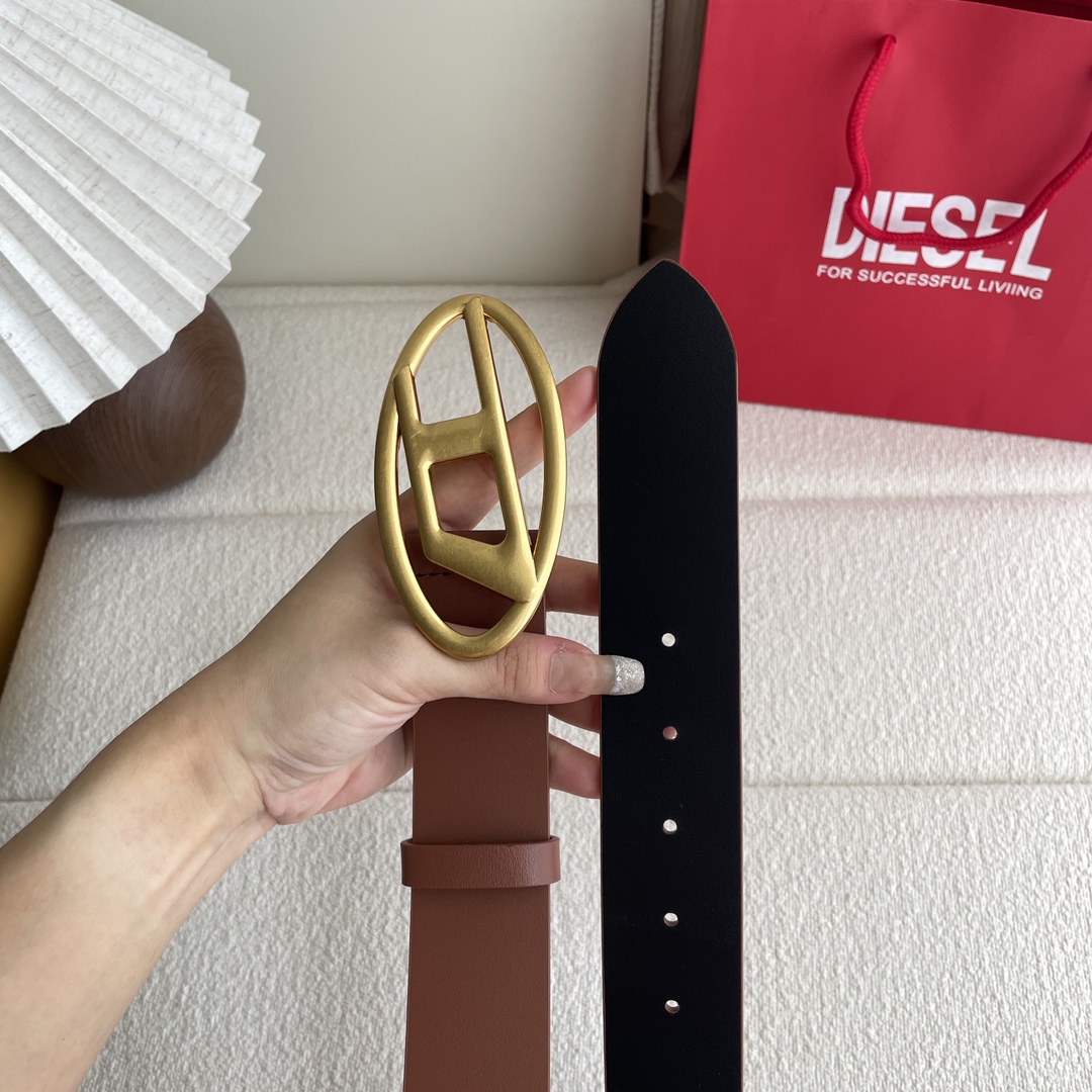 Diesel belt “D”logo