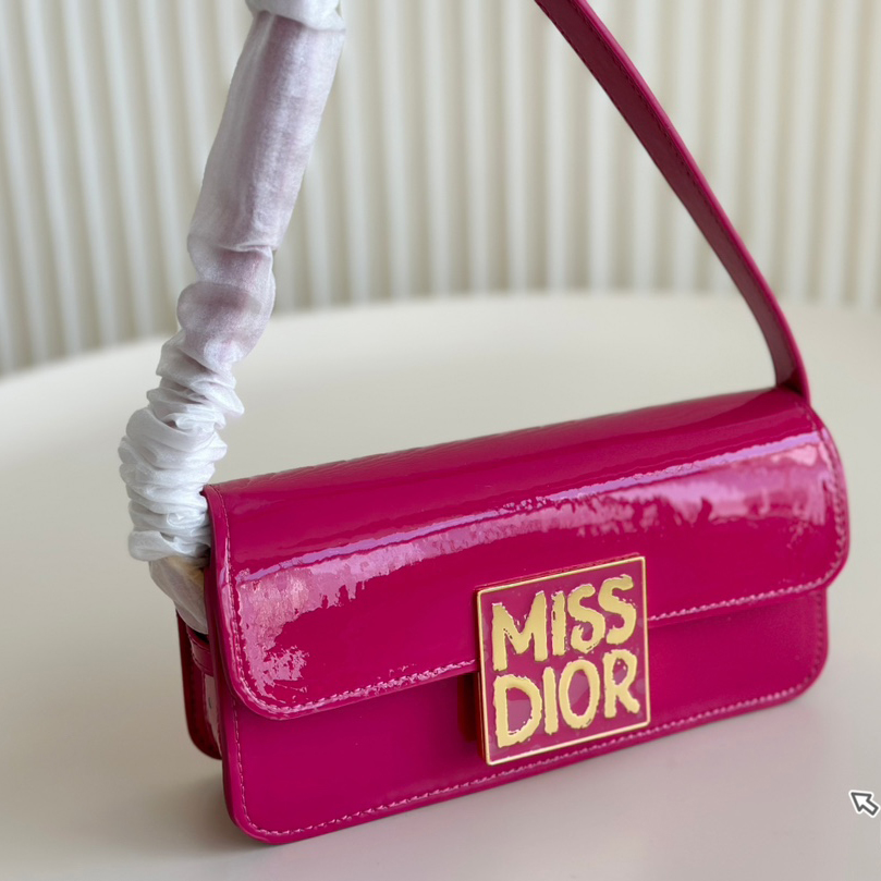 Dior armpit shoulder bag