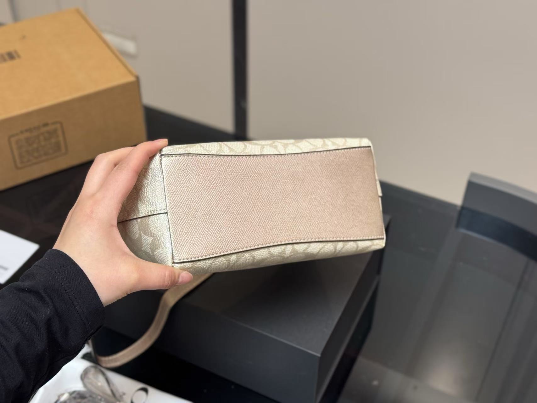 Coach Zip underarm bag