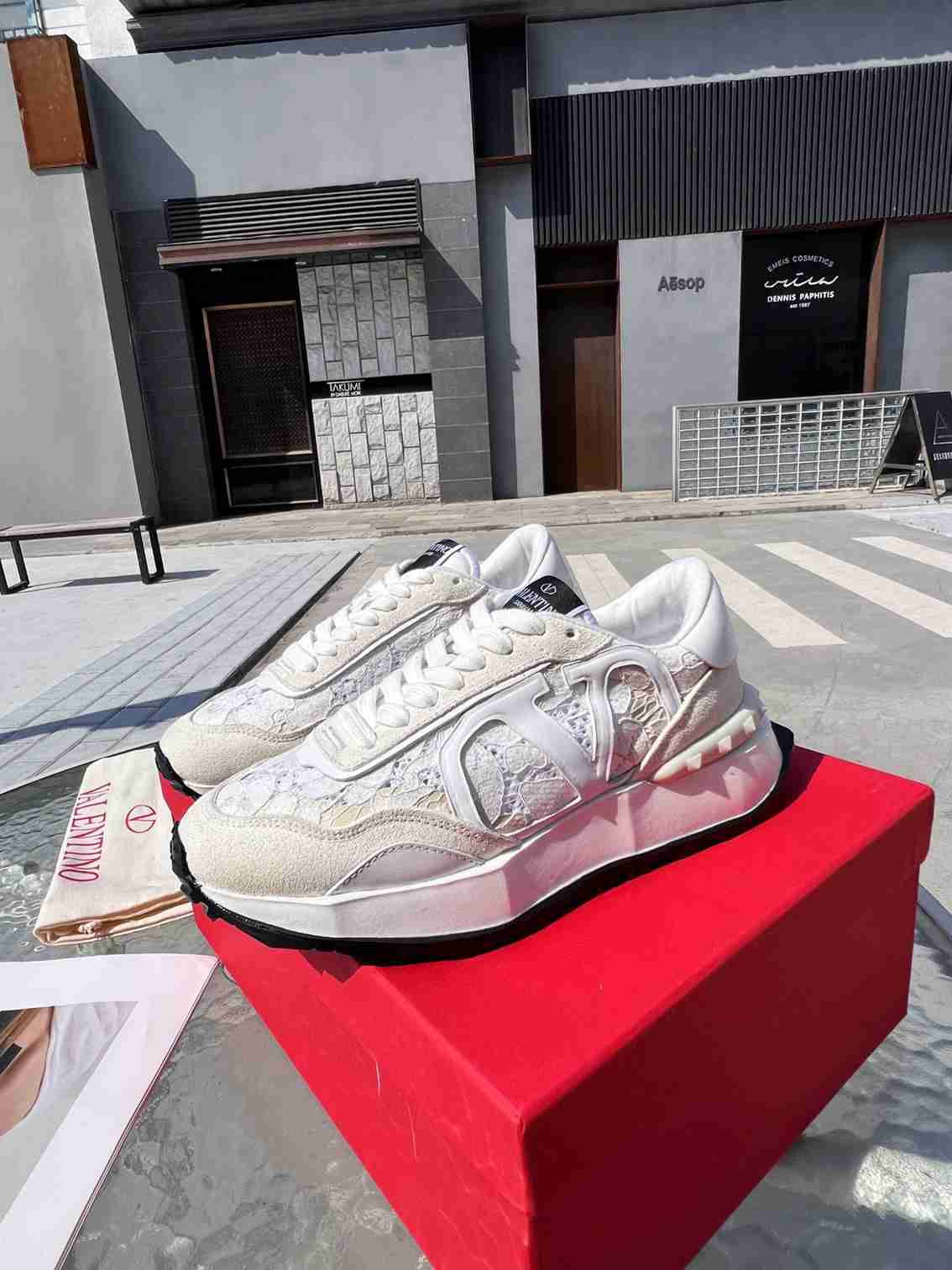 Top Quality Valentino Garvani Sneakers