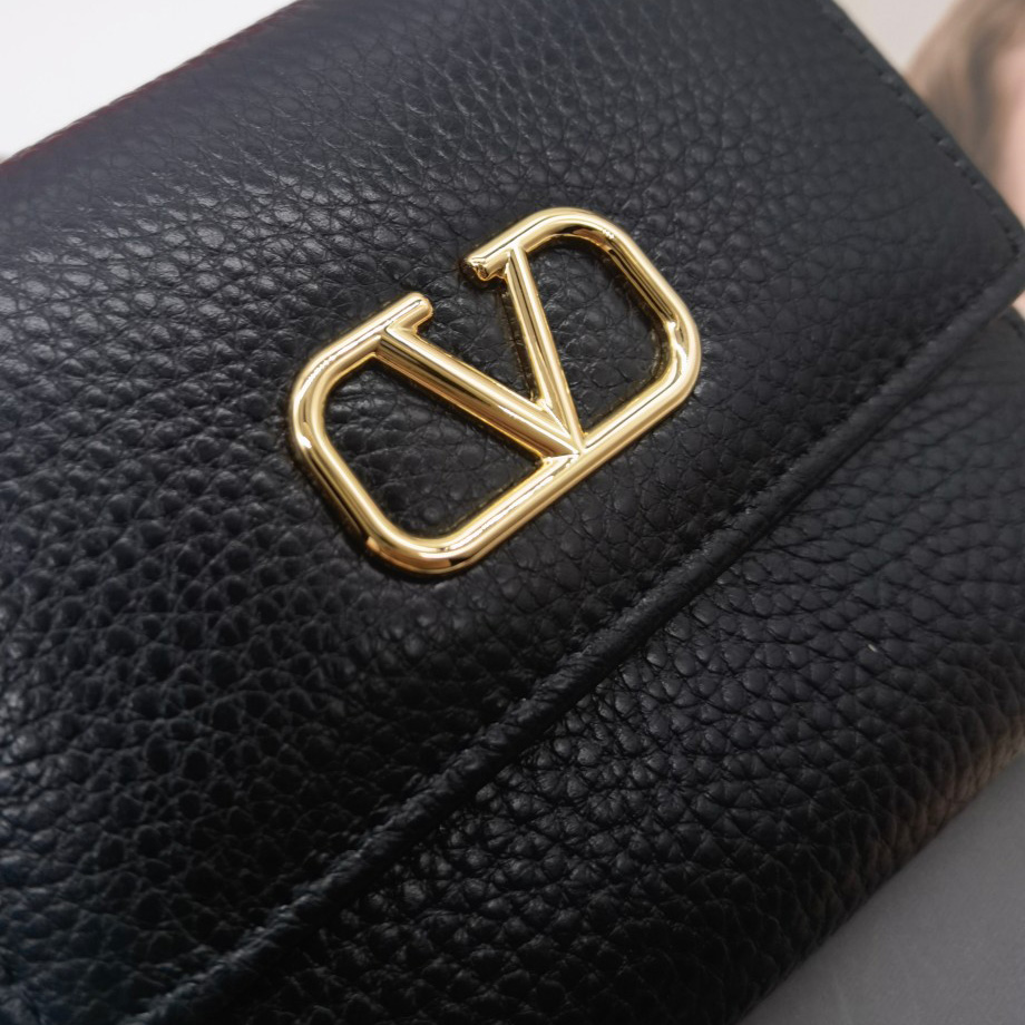 Valentino wallet