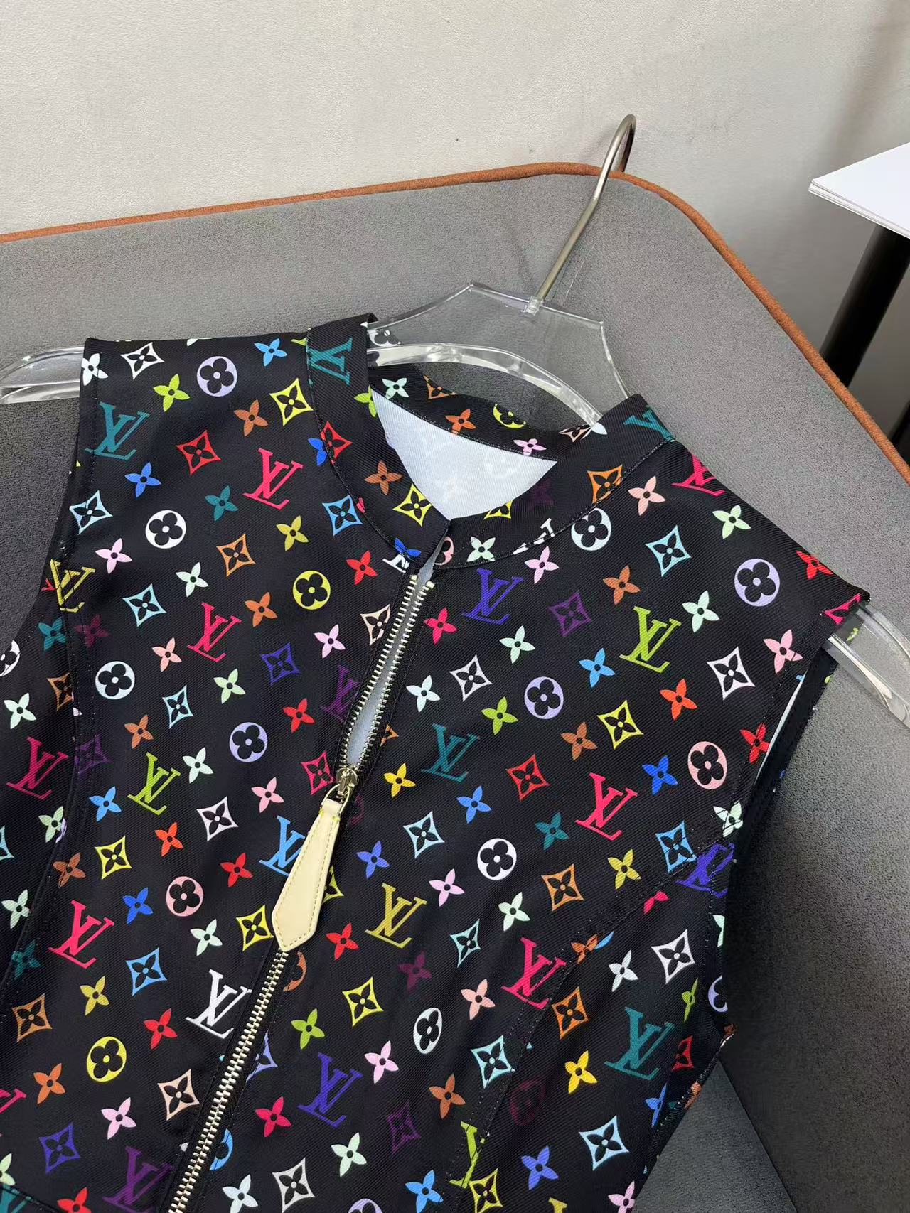 LV 2025 new sleeveless dress