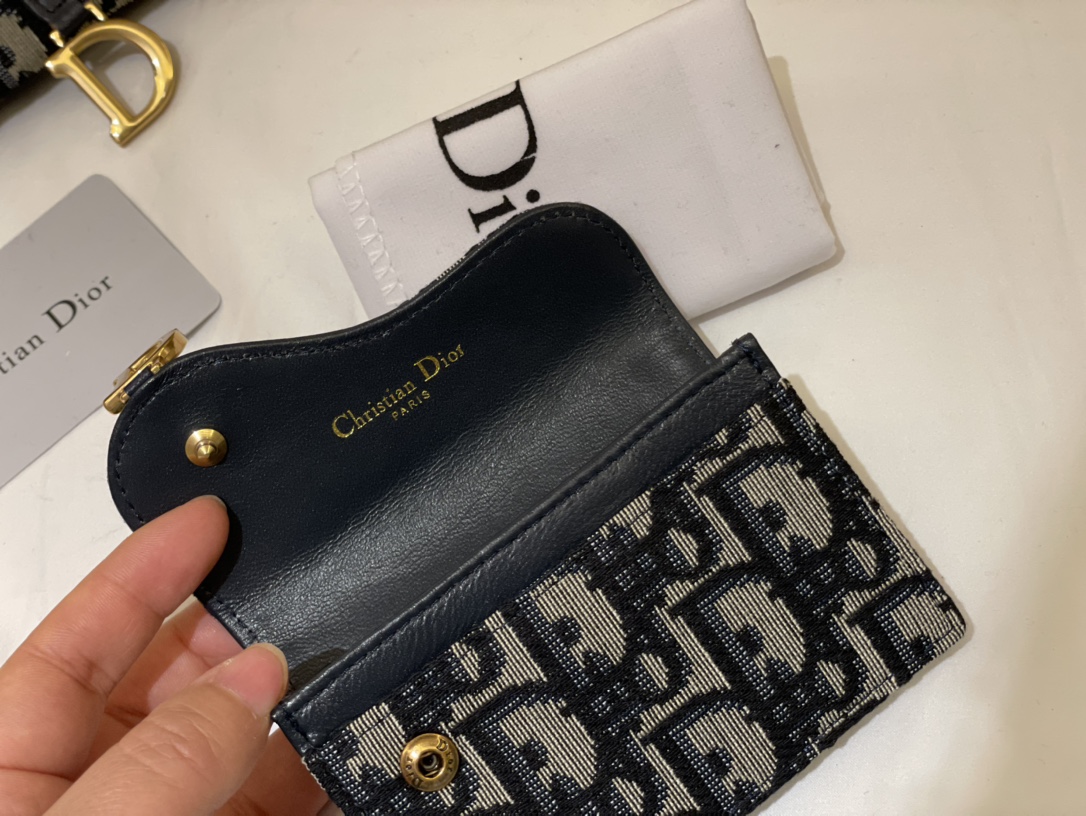 Gucci card holder wallet