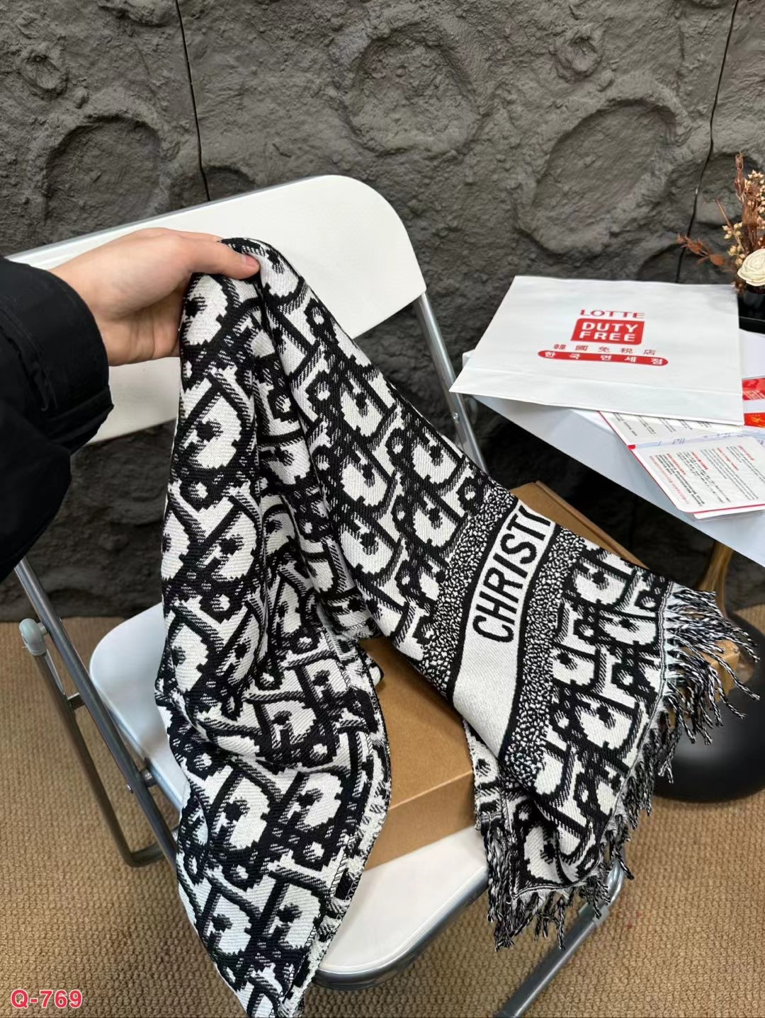 Replica Dior Women Oblique Cashmere Black Scarf