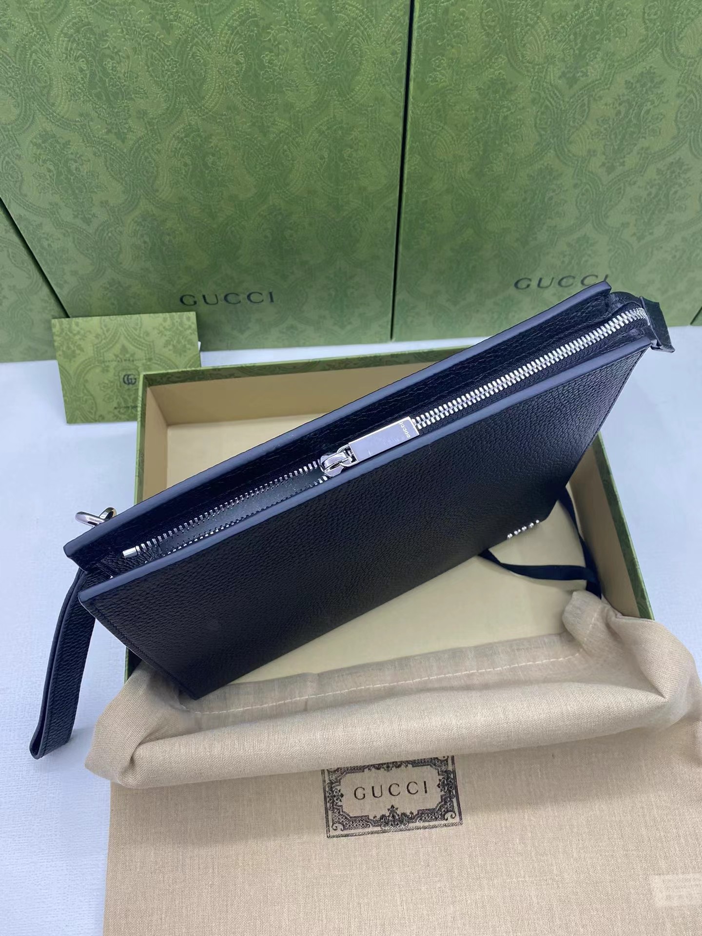 High Quality Gucci Clutch Men Bag Early Spring Series
