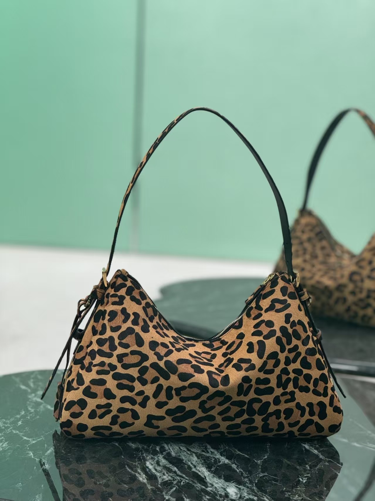 Top version Prada leopard print handbag