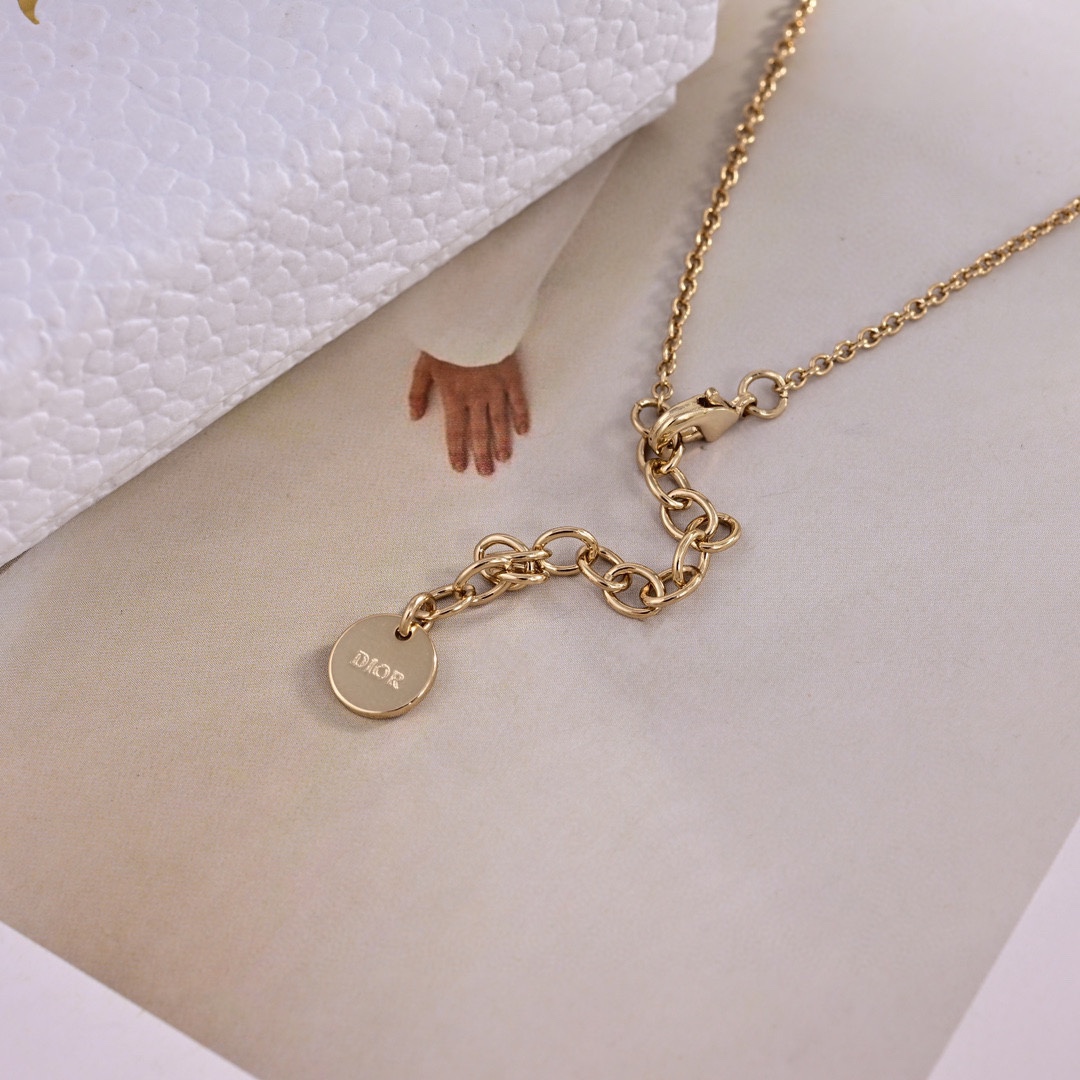 Replica Dior necklace